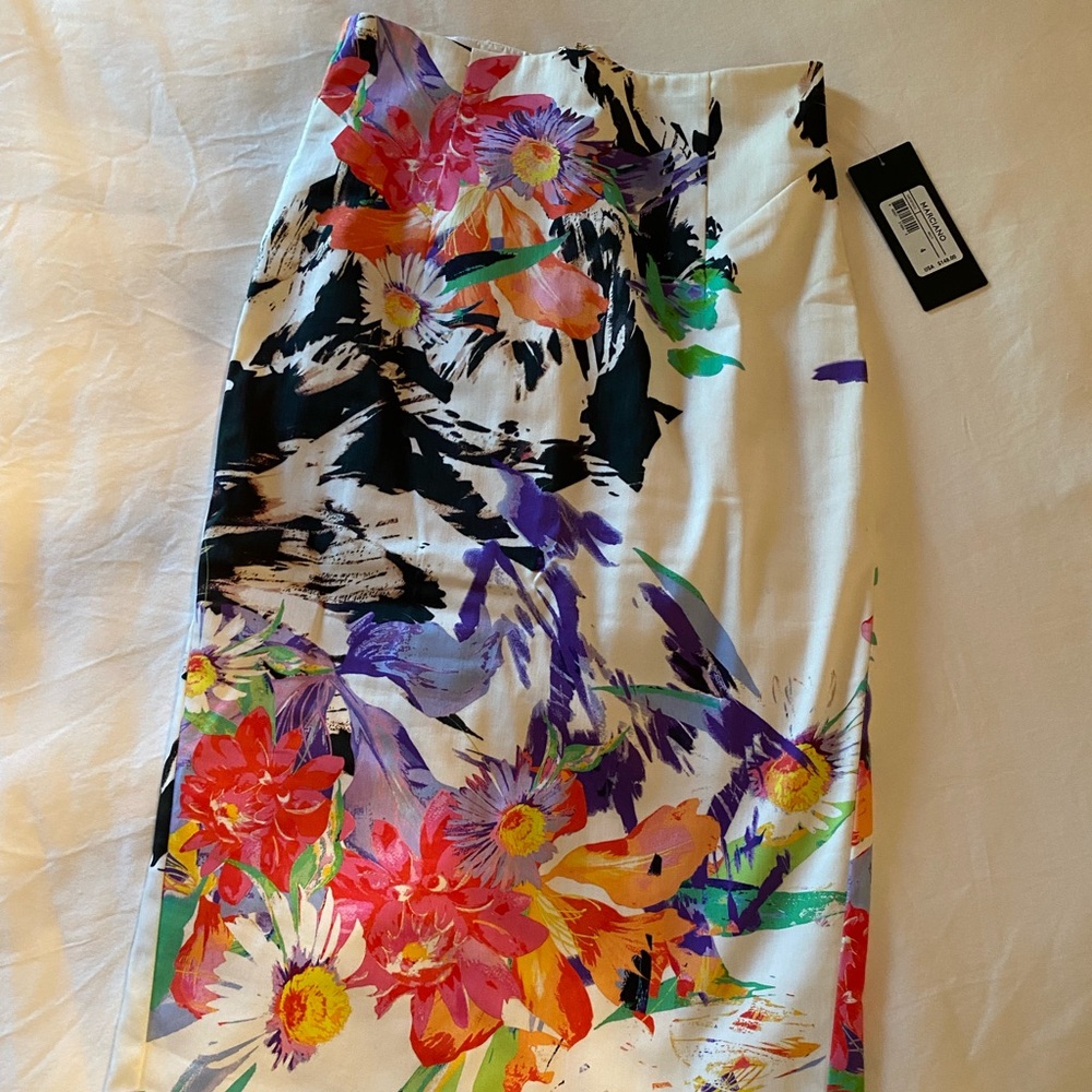 Marciano floral skirt size 4 new with tags